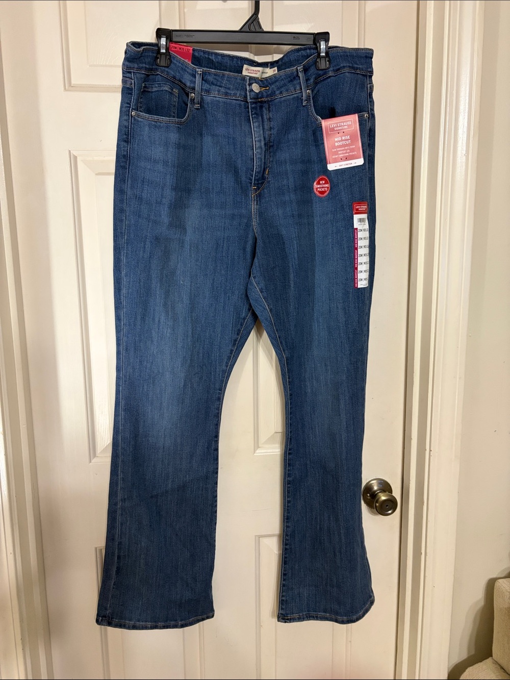 Levi Strauss Signature Mid Rise Bootcut